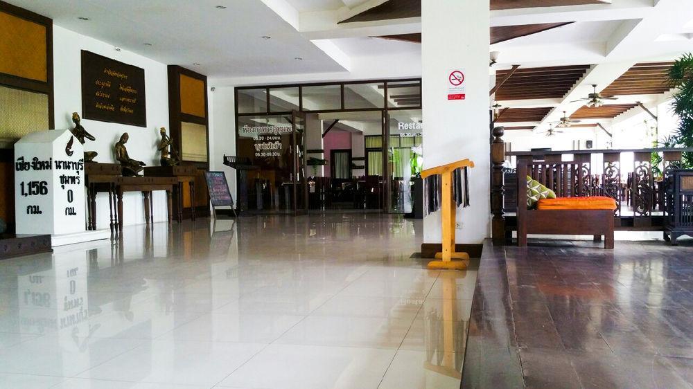Nana Buri Hotel Chumphon Buitenkant foto