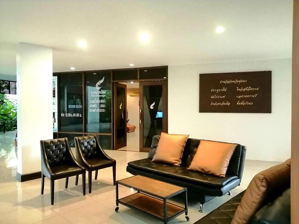 Nana Buri Hotel Chumphon Buitenkant foto